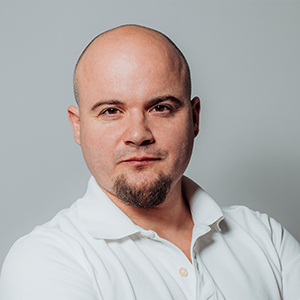 Dr. Mario Maleschitz Dr. Mario Maleschitz