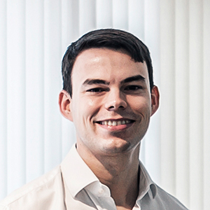 Dr. Mathias Karall Dr. Mathias Karall